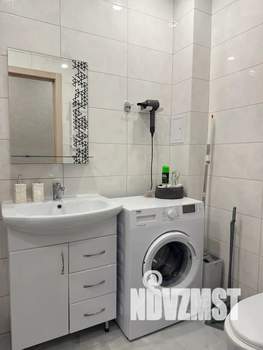 Студия квартира, посуточно, 32м2, 11/25 этаж