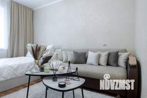 1-к квартира, посуточно, 42м2, 4/10 этаж