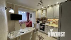 1-к квартира, посуточно, 42м2, 1/5 этаж