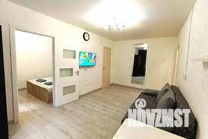 2-к квартира, посуточно, 48м2, 1/5 этаж