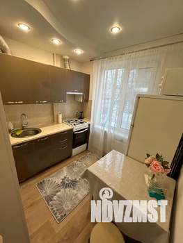 2-к квартира, посуточно, 46м2, 2/5 этаж