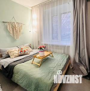 Студия квартира, посуточно, 18м2, 1/9 этаж