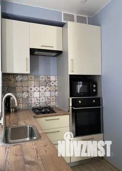 Студия квартира, посуточно, 32м2, 4/4 этаж