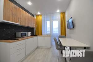 1-к квартира, посуточно, 49м2, 3/25 этаж