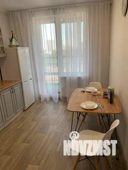 1-к квартира, посуточно, 36м2, 10/24 этаж