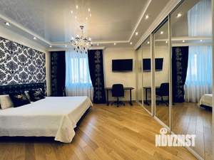 3-к квартира, на длительный срок, 150м2, 4/6 этаж