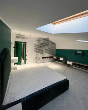 3-к квартира, на длительный срок, 160м2, 5/5 этаж