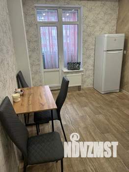 1-к квартира, посуточно, 42м2, 4/20 этаж