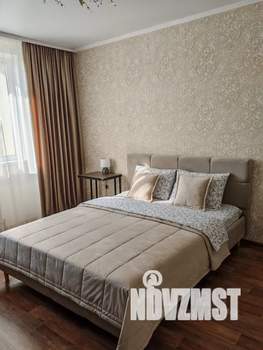 1-к квартира, посуточно, 43м2, 15/17 этаж