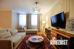 2-к квартира, посуточно, 100м2, 1/5 этаж