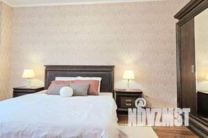 3-к квартира, посуточно, 120м2, 1/1 этаж