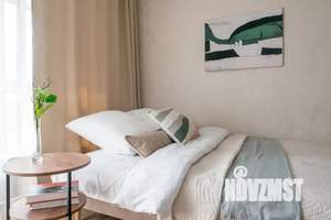 Студия квартира, посуточно, 30м2, 1/19 этаж