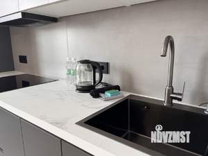 Студия квартира, посуточно, 35м2, 13/20 этаж