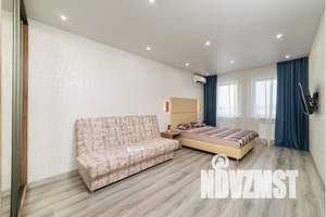 2-к квартира, посуточно, 65м2, 13/19 этаж