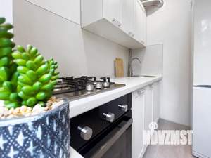 1-к квартира, посуточно, 32м2, 3/5 этаж