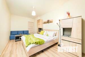 1-к квартира, посуточно, 70м2, 1/1 этаж