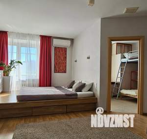 1-к квартира, посуточно, 50м2, 2/10 этаж