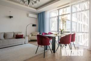 1-к квартира, посуточно, 67м2, 5/9 этаж