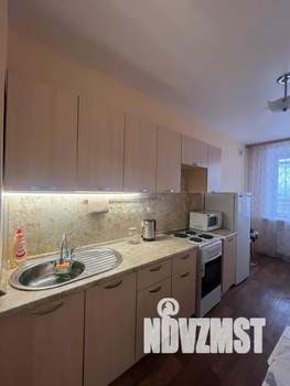 1-к квартира, посуточно, 40м2, 20/23 этаж