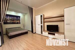 1-к квартира, посуточно, 56м2, 4/6 этаж