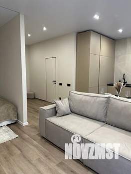 Студия квартира, посуточно, 41м2, 10/21 этаж