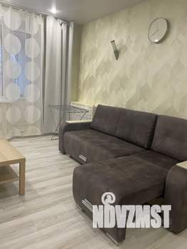 Студия квартира, посуточно, 35м2, 4/4 этаж