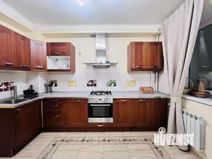 3-к квартира, на длительный срок, 120м2, 4/10 этаж