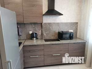 1-к квартира, посуточно, 40м2, 12/18 этаж