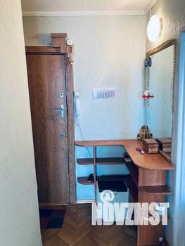 1-к квартира, посуточно, 37м2, 9/10 этаж