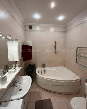 1-к квартира, на длительный срок, 53м2, 2/6 этаж