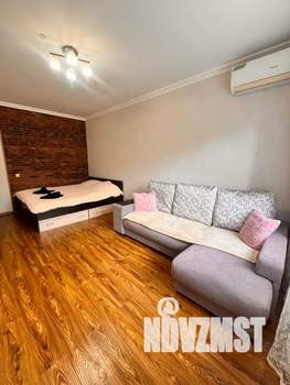 1-к квартира, посуточно, 46м2, 3/10 этаж