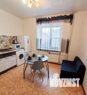 1-к квартира, посуточно, 39м2, 1/1 этаж