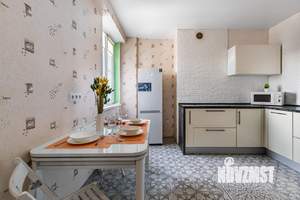 2-к квартира, посуточно, 63м2, 1/1 этаж