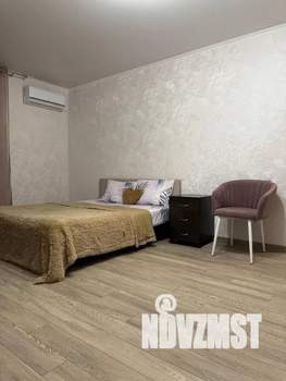 1-к квартира, посуточно, 42м2, 4/10 этаж