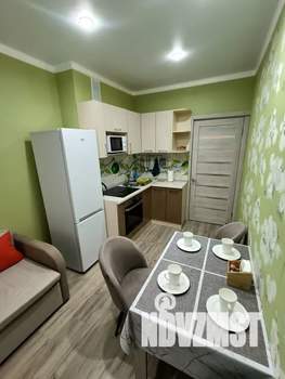 1-к квартира, посуточно, 38м2, 11/19 этаж