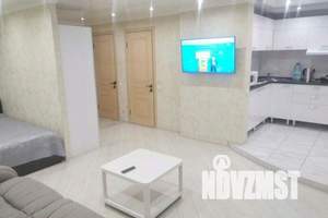 1-к квартира, посуточно, 35м2, 1/9 этаж