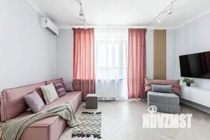 Студия квартира, посуточно, 32м2, 19/20 этаж