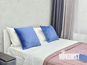 Студия квартира, посуточно, 30м2, 3/25 этаж