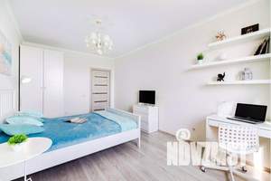 1-к квартира, посуточно, 43м2, 9/17 этаж