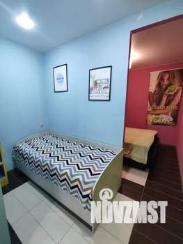 Студия квартира, посуточно, 42м2, 1/3 этаж