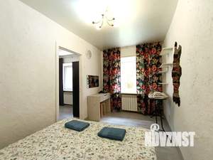 2-к квартира, посуточно, 48м2, 1/5 этаж