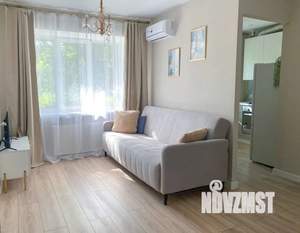 3-к квартира, посуточно, 45м2, 1/1 этаж