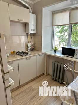 1-к квартира, посуточно, 30м2, 3/5 этаж