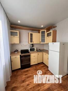 1-к квартира, посуточно, 36м2, 4/9 этаж