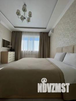 2-к квартира, посуточно, 80м2, 18/22 этаж
