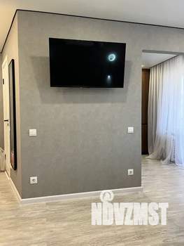 1-к квартира, посуточно, 35м2, 6/9 этаж