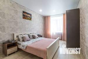 2-к квартира, посуточно, 64м2, 1/1 этаж