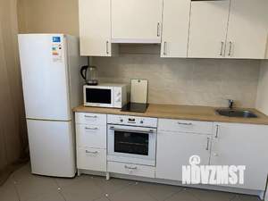 1-к квартира, посуточно, 46м2, 2/18 этаж