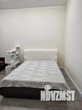 Студия квартира, посуточно, 31м2, 2/19 этаж