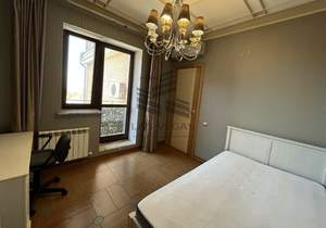 4-к квартира, на длительный срок, 140м2, 4/6 этаж